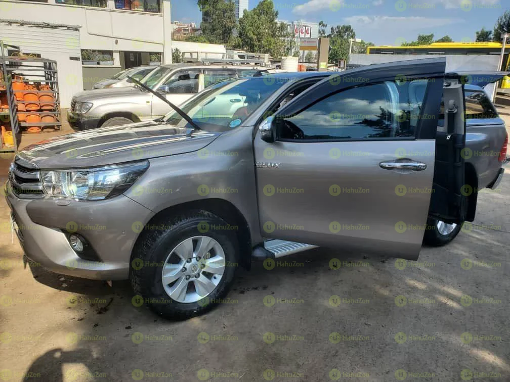 2019 Model-Toyota Hilux Extra Cab