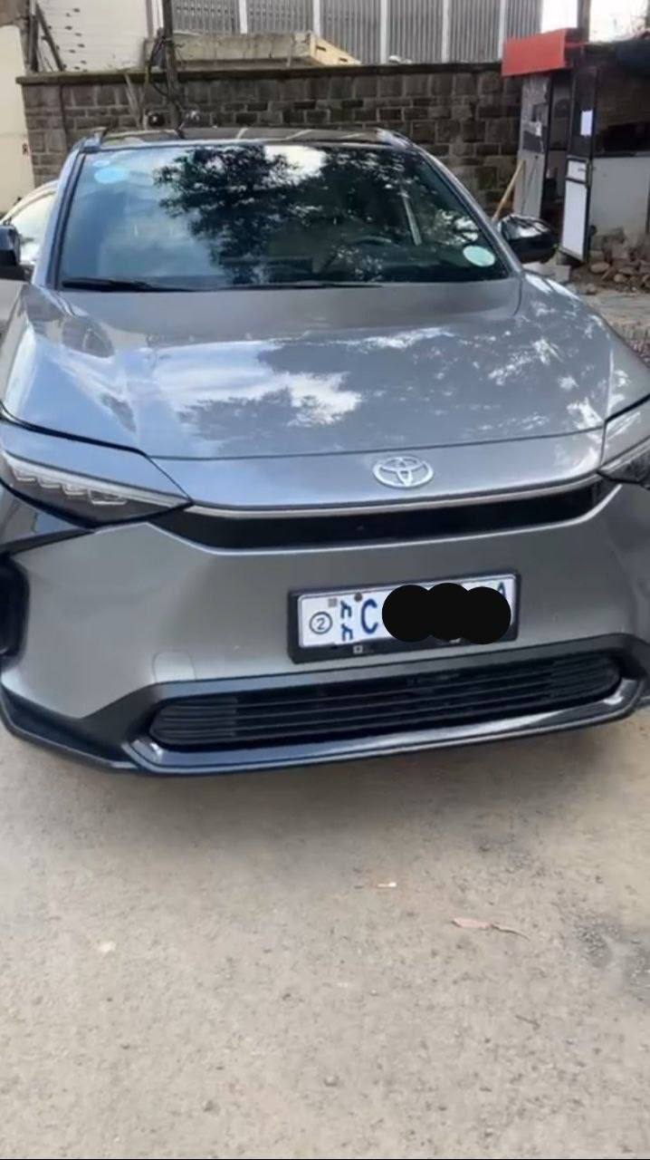 2022 Model-Toyota BZ4X EV