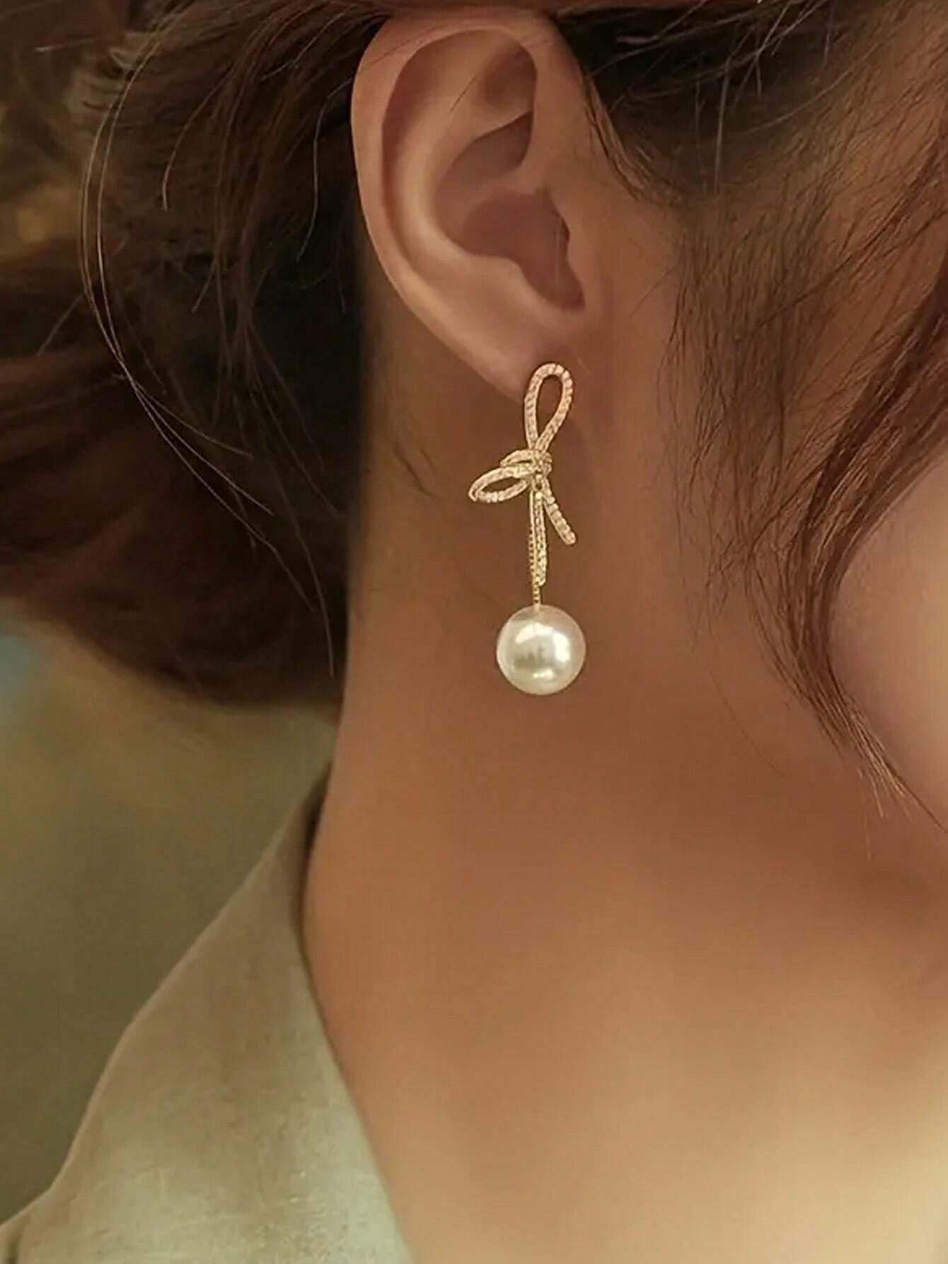 Elegant Retro Style Bow And Pearl Earrings