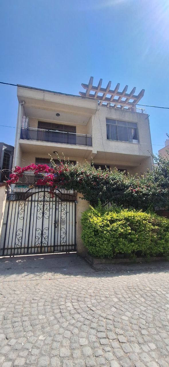 175 ካሬ የሚሸጥ G+3 ቤት በፊጋ