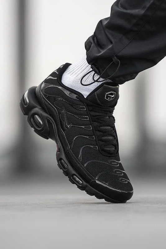 Nike Air Max Plus TN Triple Black Low Shoes Men's