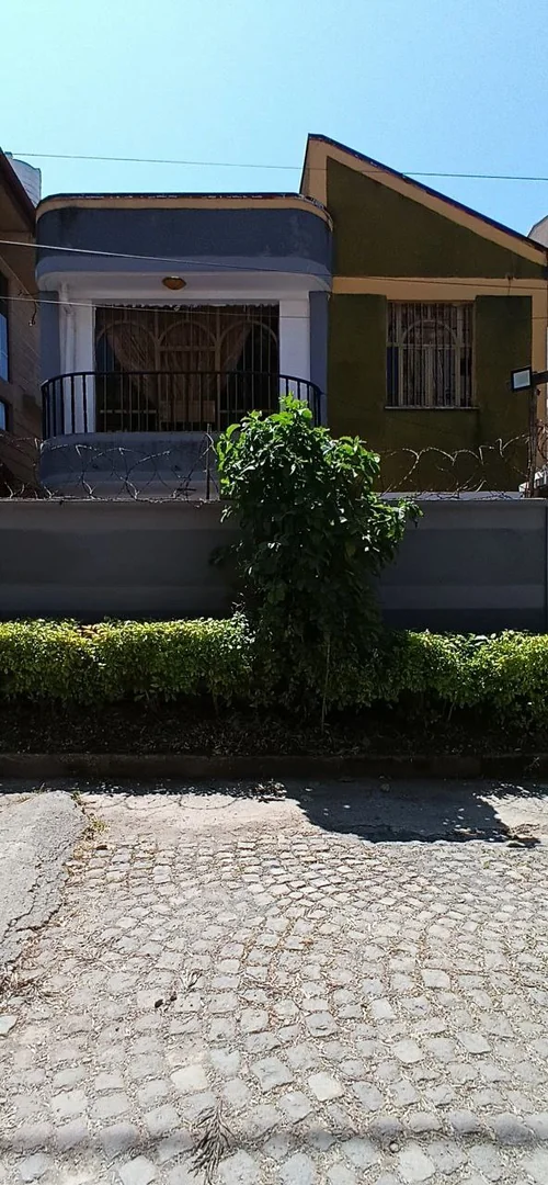 175 ካሬ የሚሸጥ ጂ+1 ቤት በሰሚት