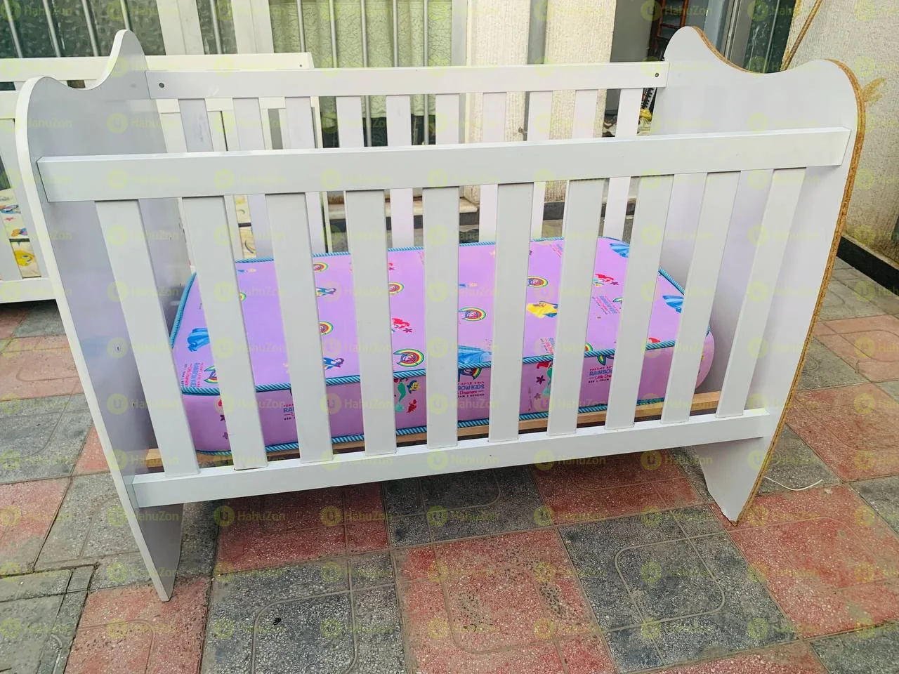 High Quality Foldable Multifunctional Baby Bed
