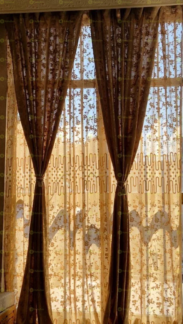 ባለ ሁለት ተደራቢ መጋረጃ