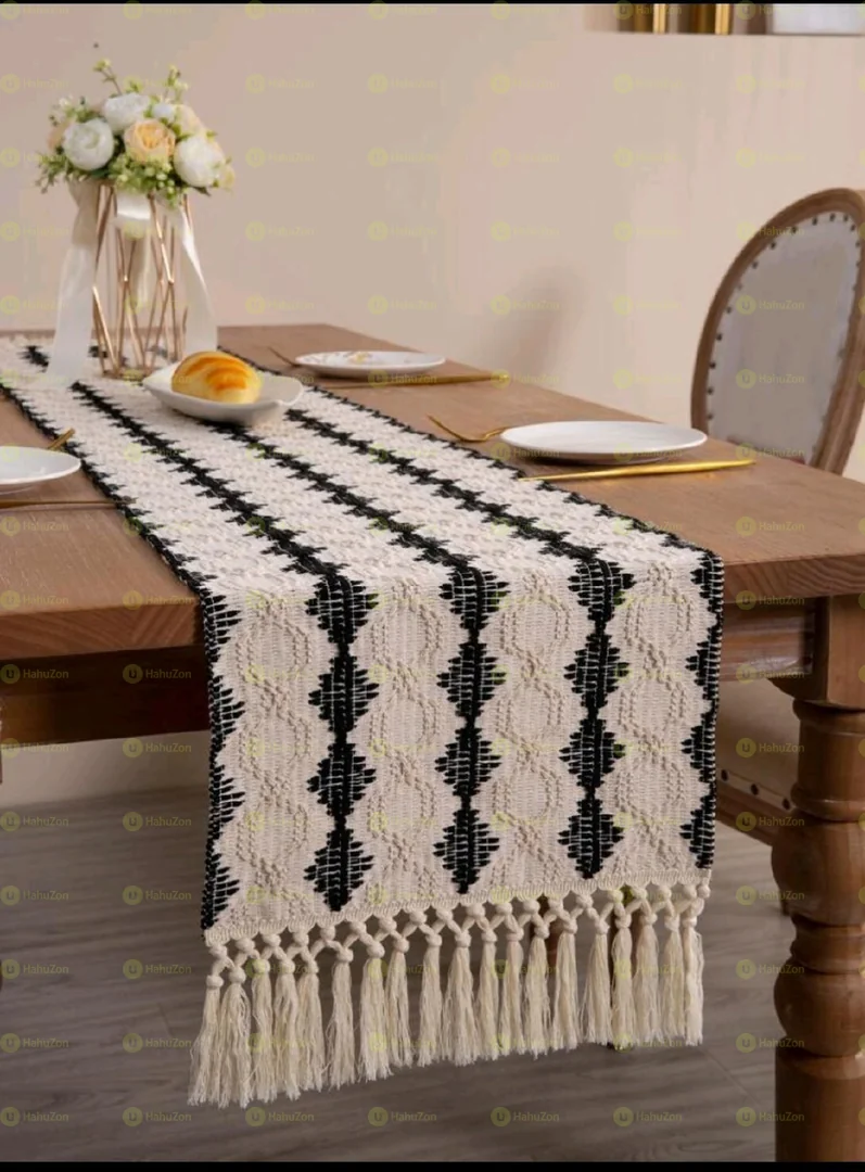 Minimalist Table Runner