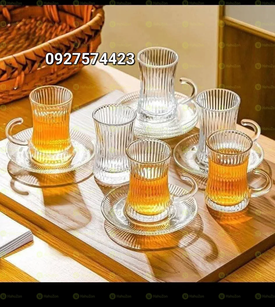 ውብ የሆነ የሻይ ብርጭቆ