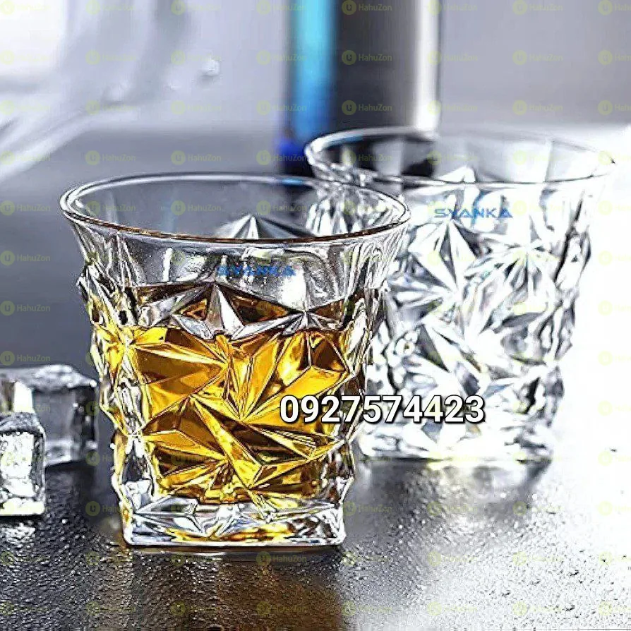 ለውስኪ እና ለተለያዩ ፈሳሽ ነገሮች መጠጫ