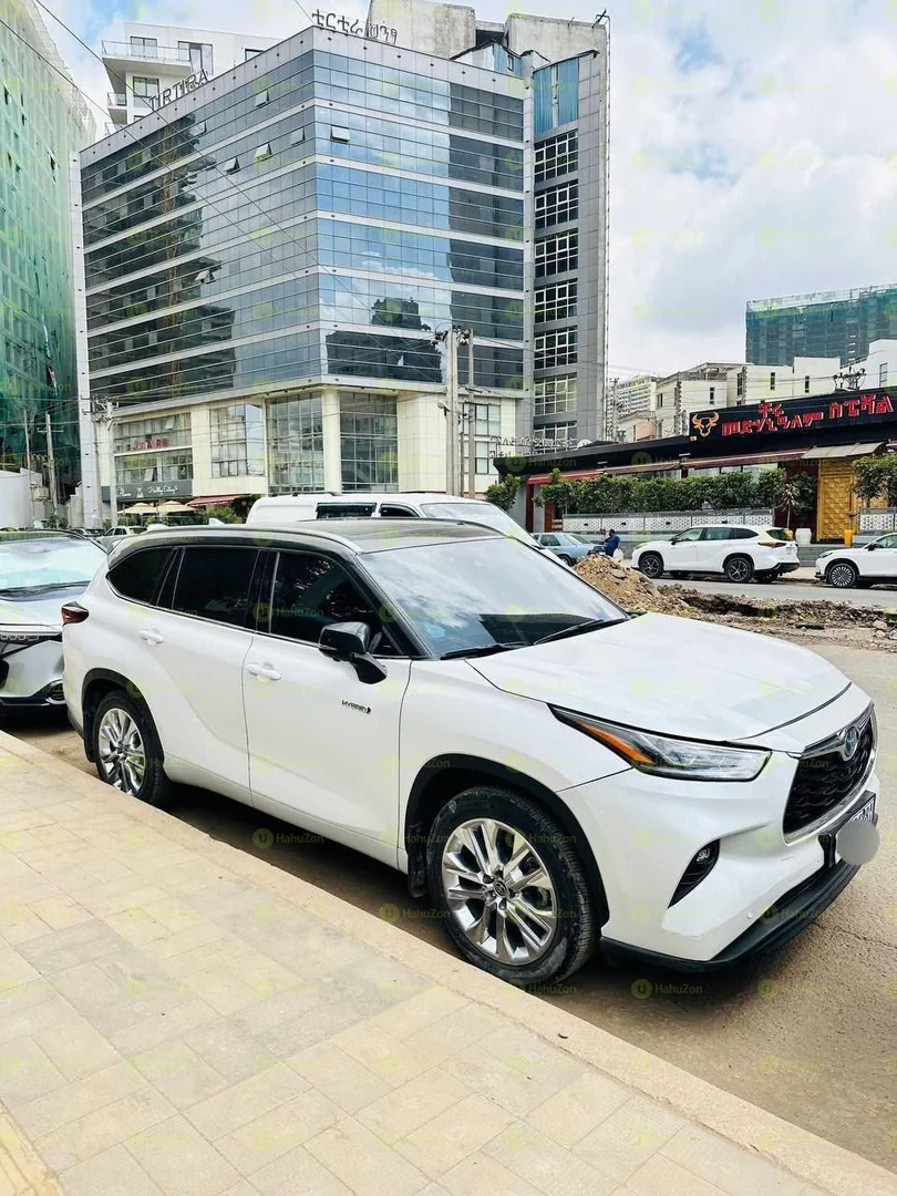 2024 Model-Toyota Highlander Limited