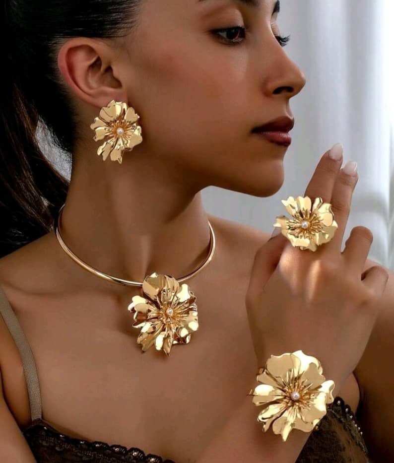 4 Set Women's Jewellery