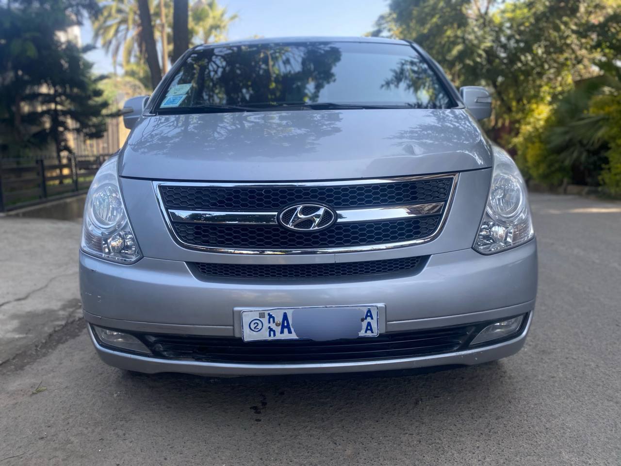 2015 Model-Hyundai Grand Starex