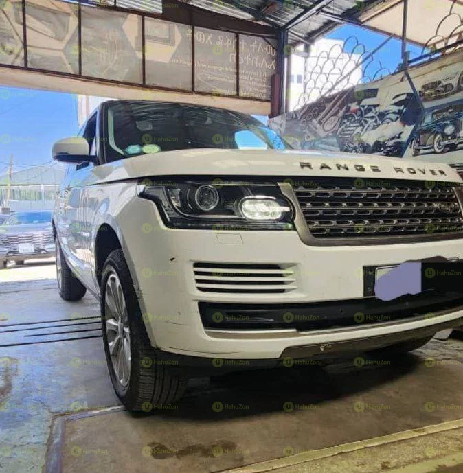 2019 Model-Land Rover Range Rover Vogue