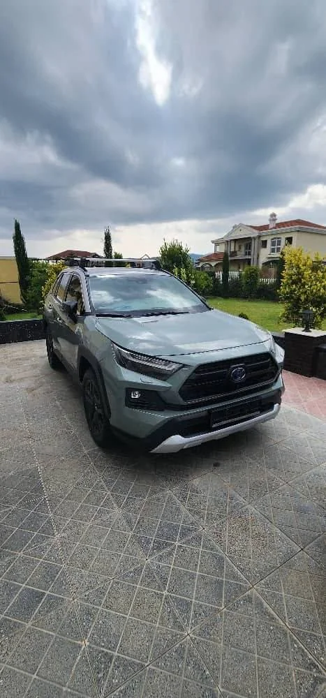 2023 Model-Toyota Rav4 Hybrid AWD