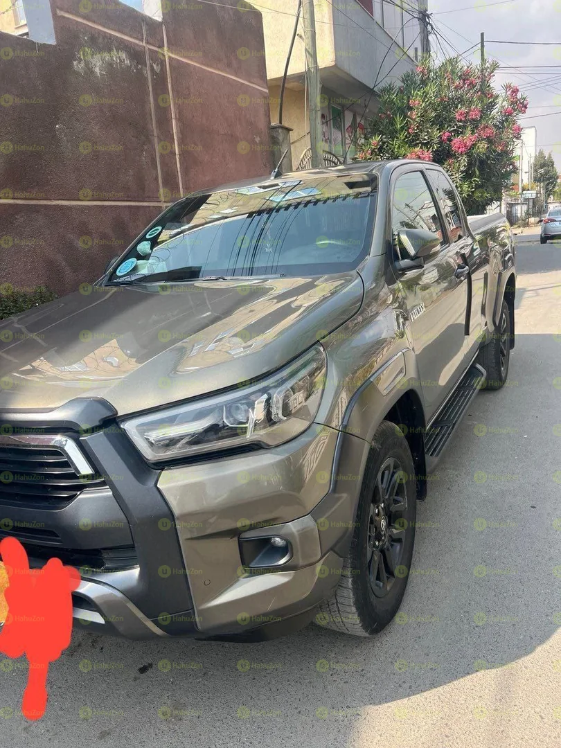 2021 Model-Toyota Hilux Invincible X-Cab