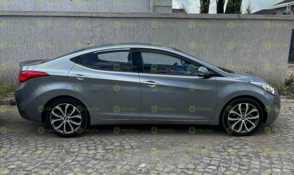 2013 Model-Hyundai Avanti