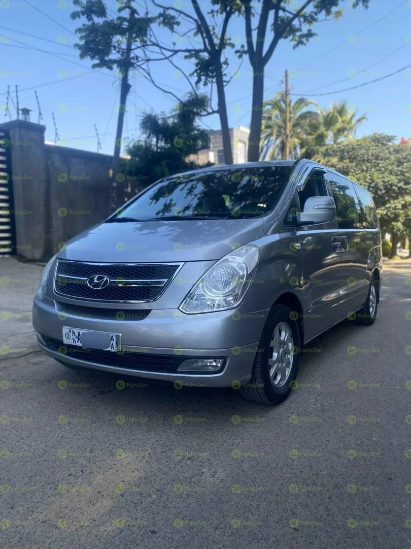 2015 Model-Hyundai Grand Starex