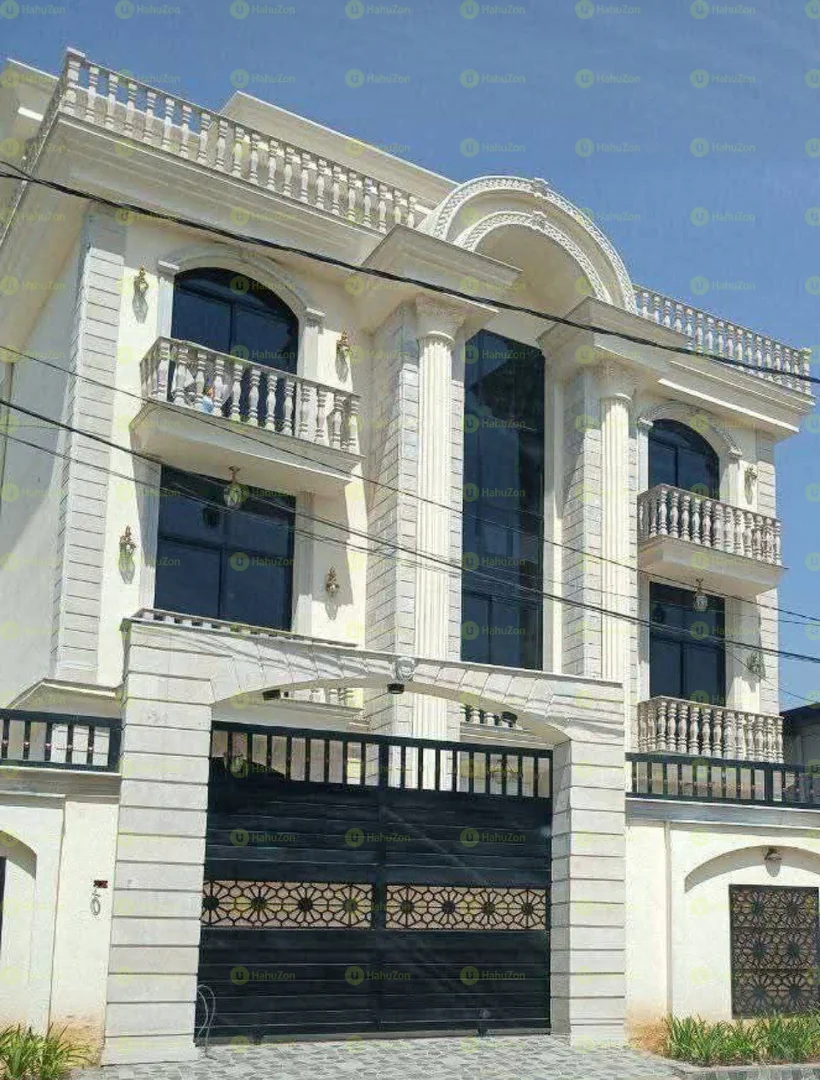 300 ካሬ የሚሸጥ G+3 ቤት በአምቼ ጆኒ ጋራዥ