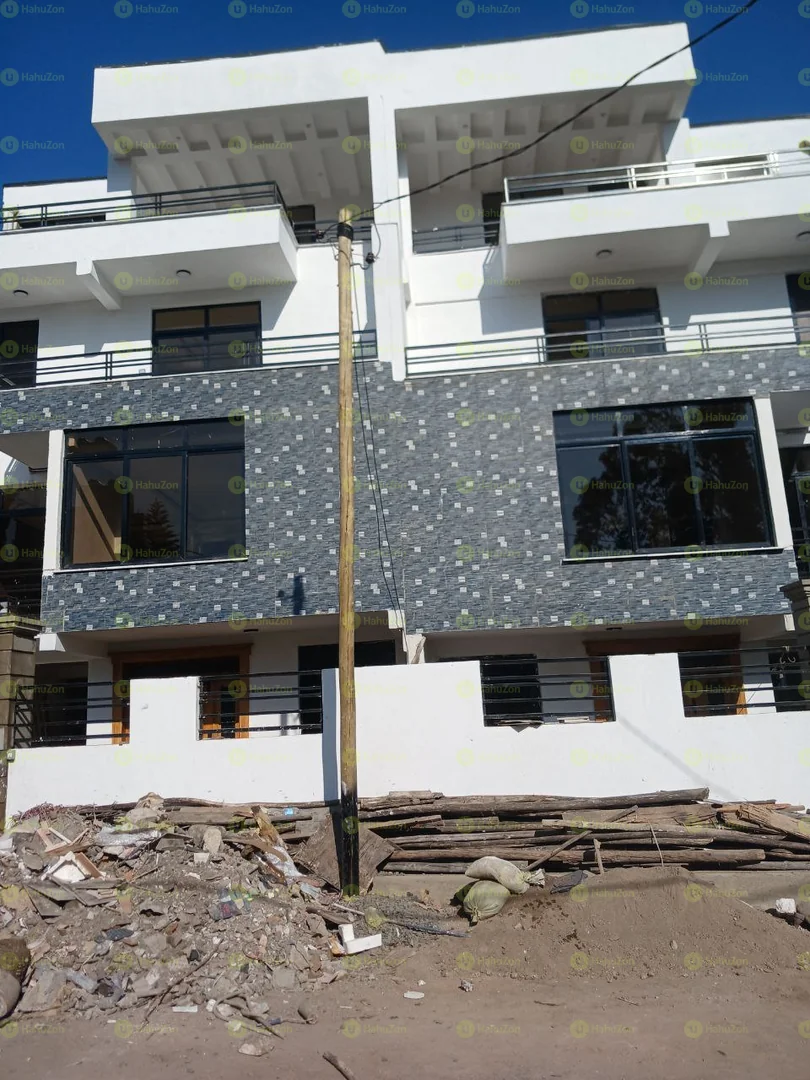 165 ካሬ የሚሸጥ ቤት በሰሚት ፍየል ቤት