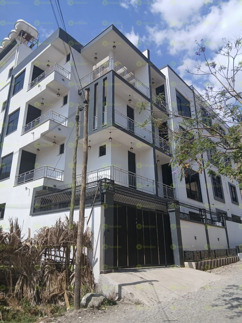 170 ካሬ የሚሸጥ G+3 ቤት በሰሚት