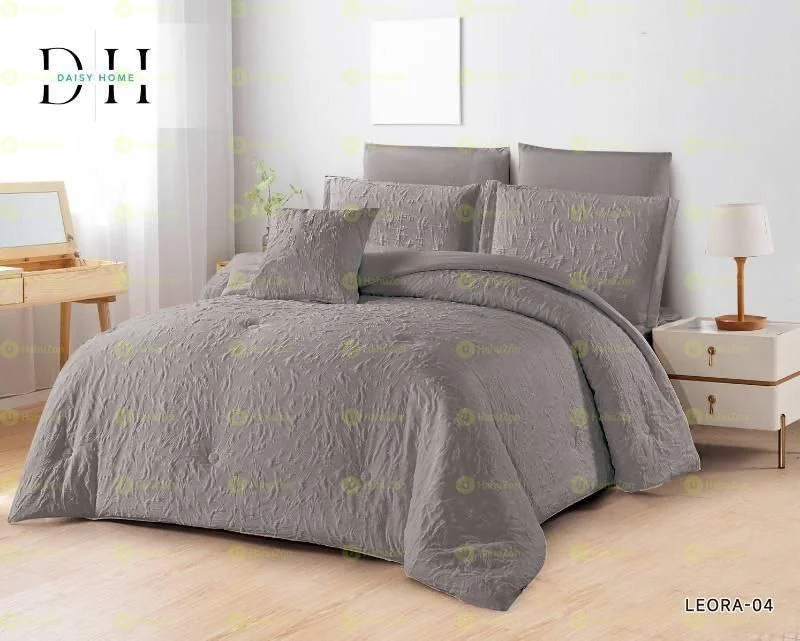 Seven Pcs Comforter Set