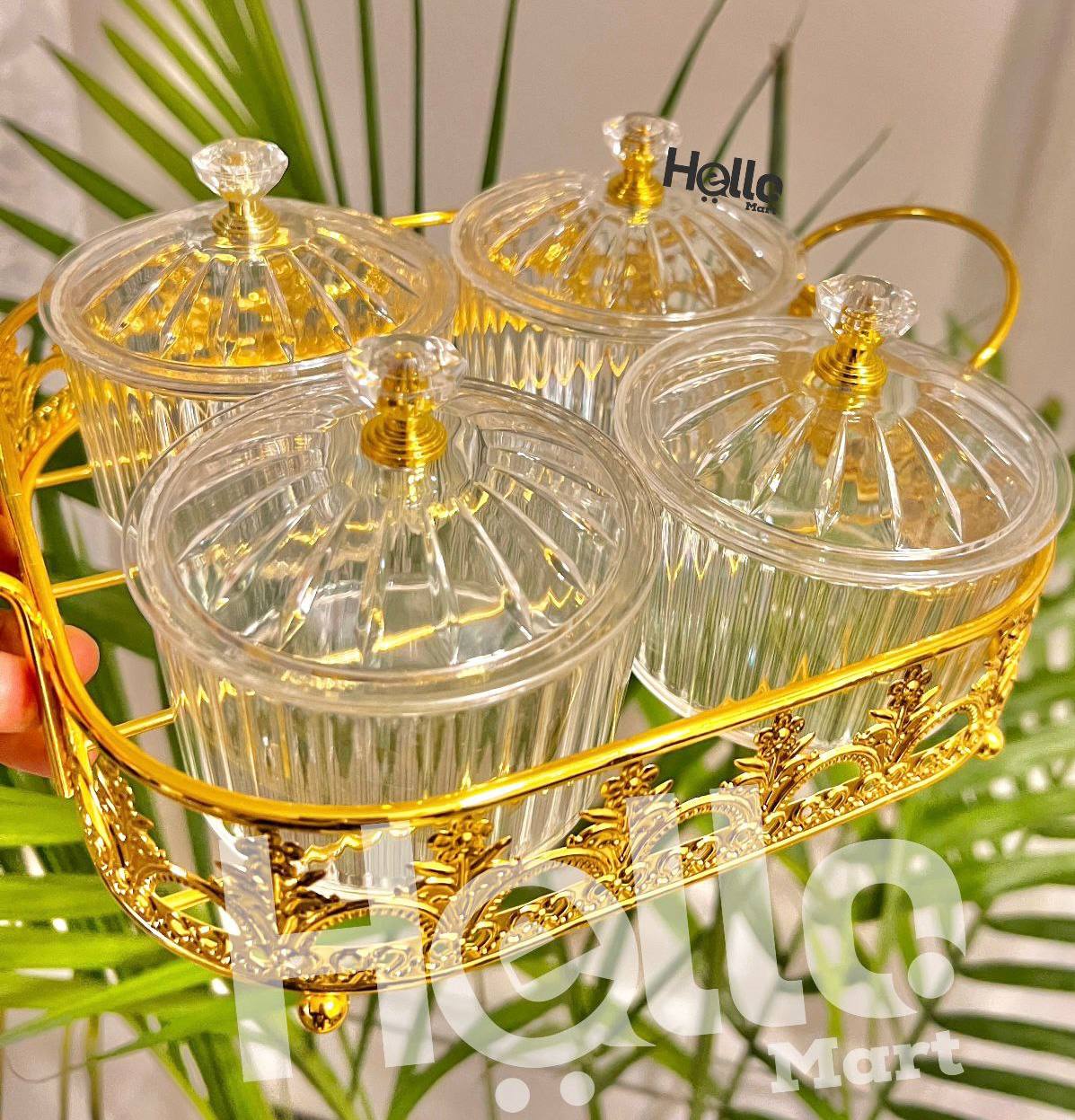 የኩኪስ እና የጣፋጭ ነገሮች ማቅረቢያ