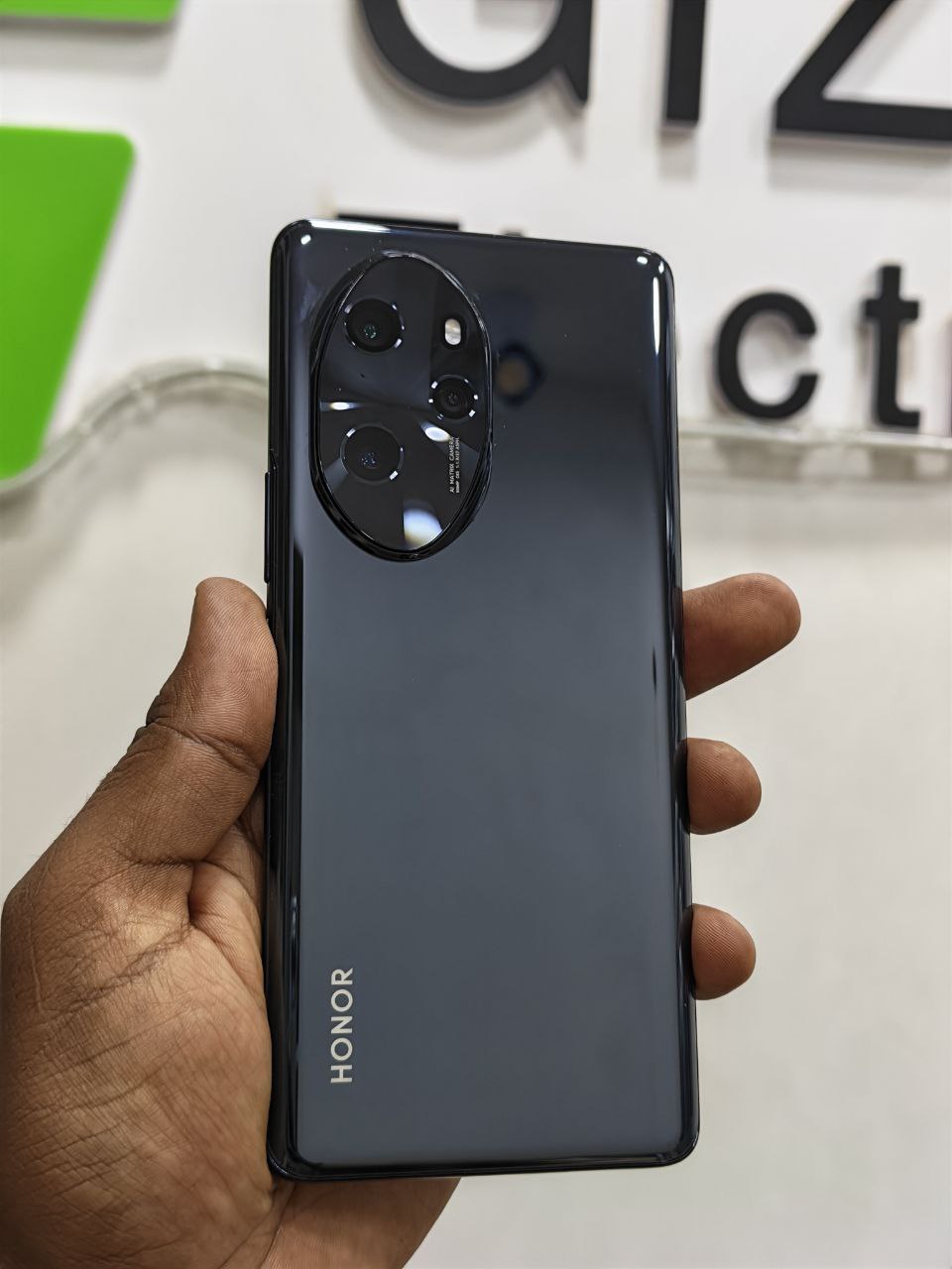 Honor 100 Pro