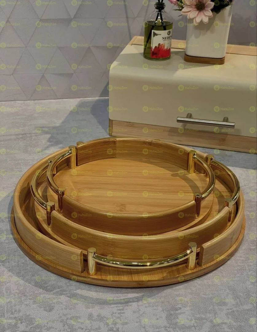 ባለ ሶስት ባምቦ ሰርቪስ