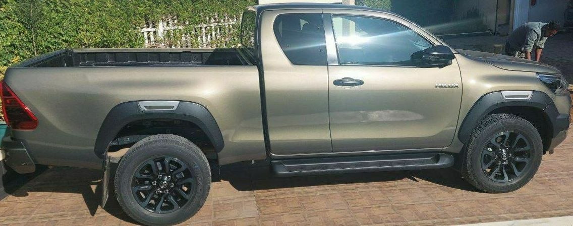 2021 Model-Toyota Hilux Invincible