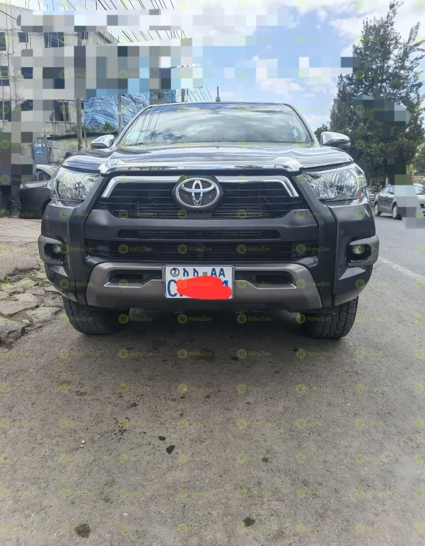 2021 Model-Toyota Hilux Invisible Double Cap