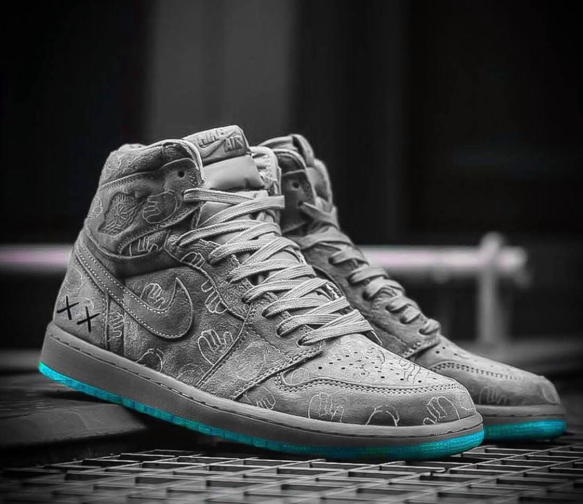 Airjordan1 X Kaws Cool  Gray Men's Shoes