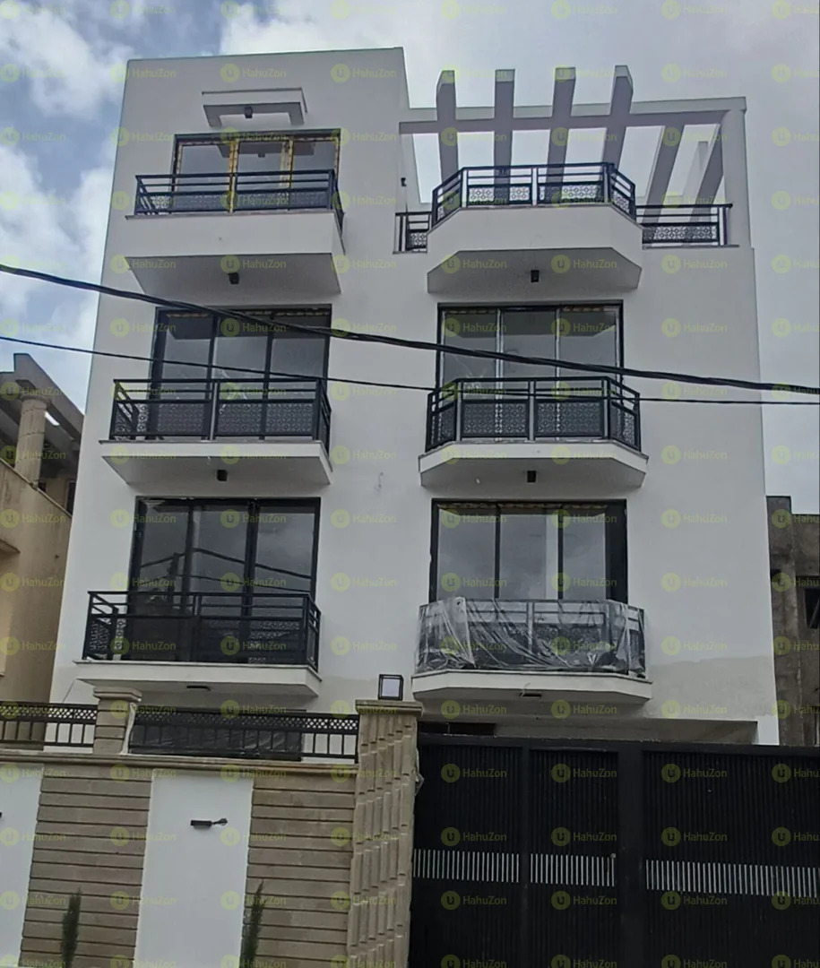 175 ካሬ የሚሸጥ ጂ+3 ቤት በአያት