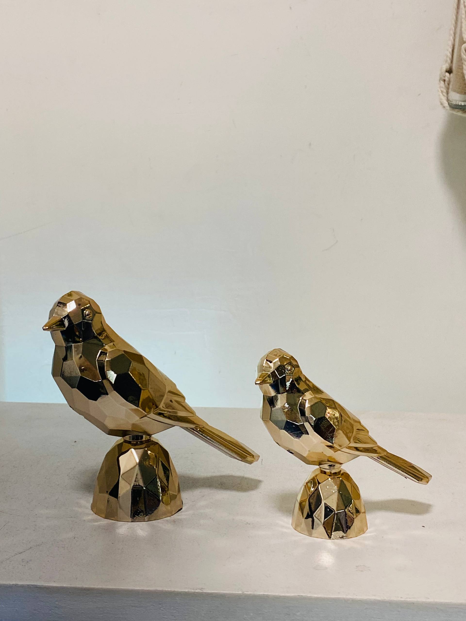 Birds On Statue For Home Decor and Office