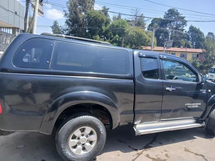 2008 Model-Toyota Hilux