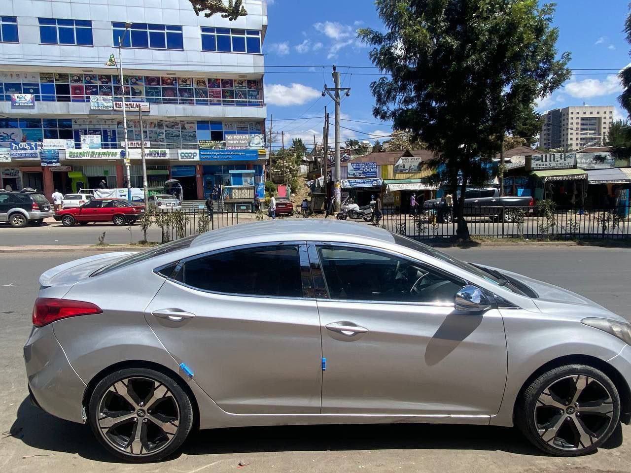 2012 Model-HyundaI Elantra