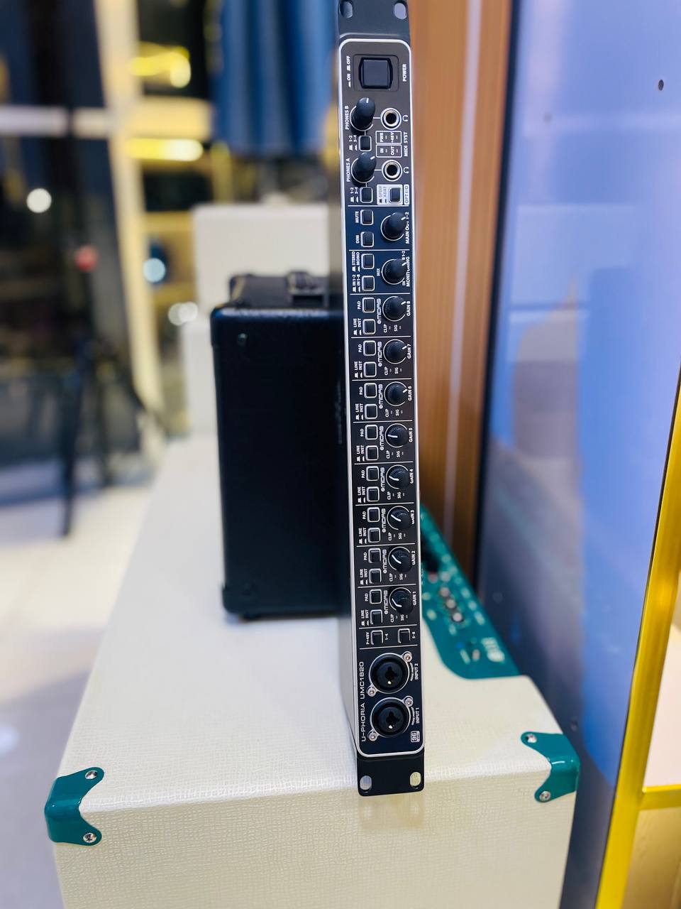 Behringer U-PHORIA UMC 1820 Sound Card