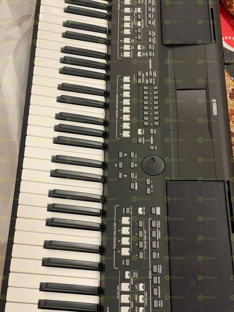 YAMAHA PSR SX600N Keyboard