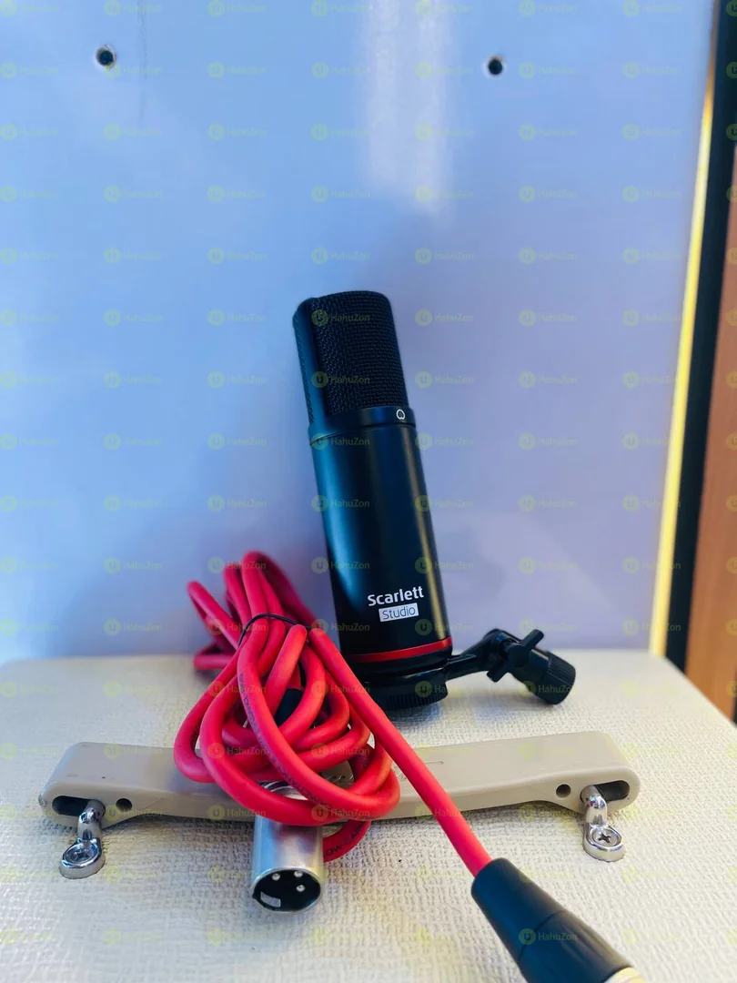 Focusrite Scarlet 3rd Generation Studio Mic