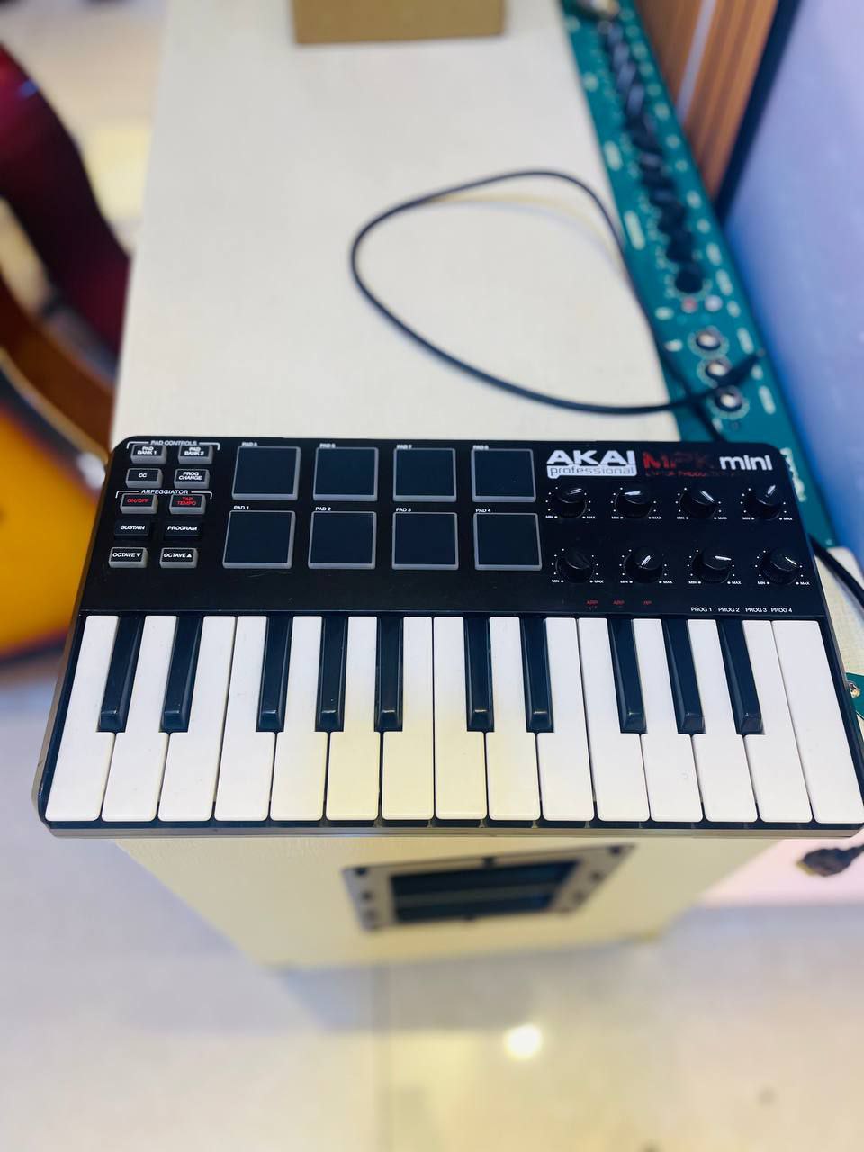 AKAI MPK Mini 2 Octave Midi Keyboard
