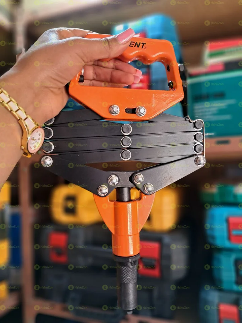 እሪቬት መምቻ