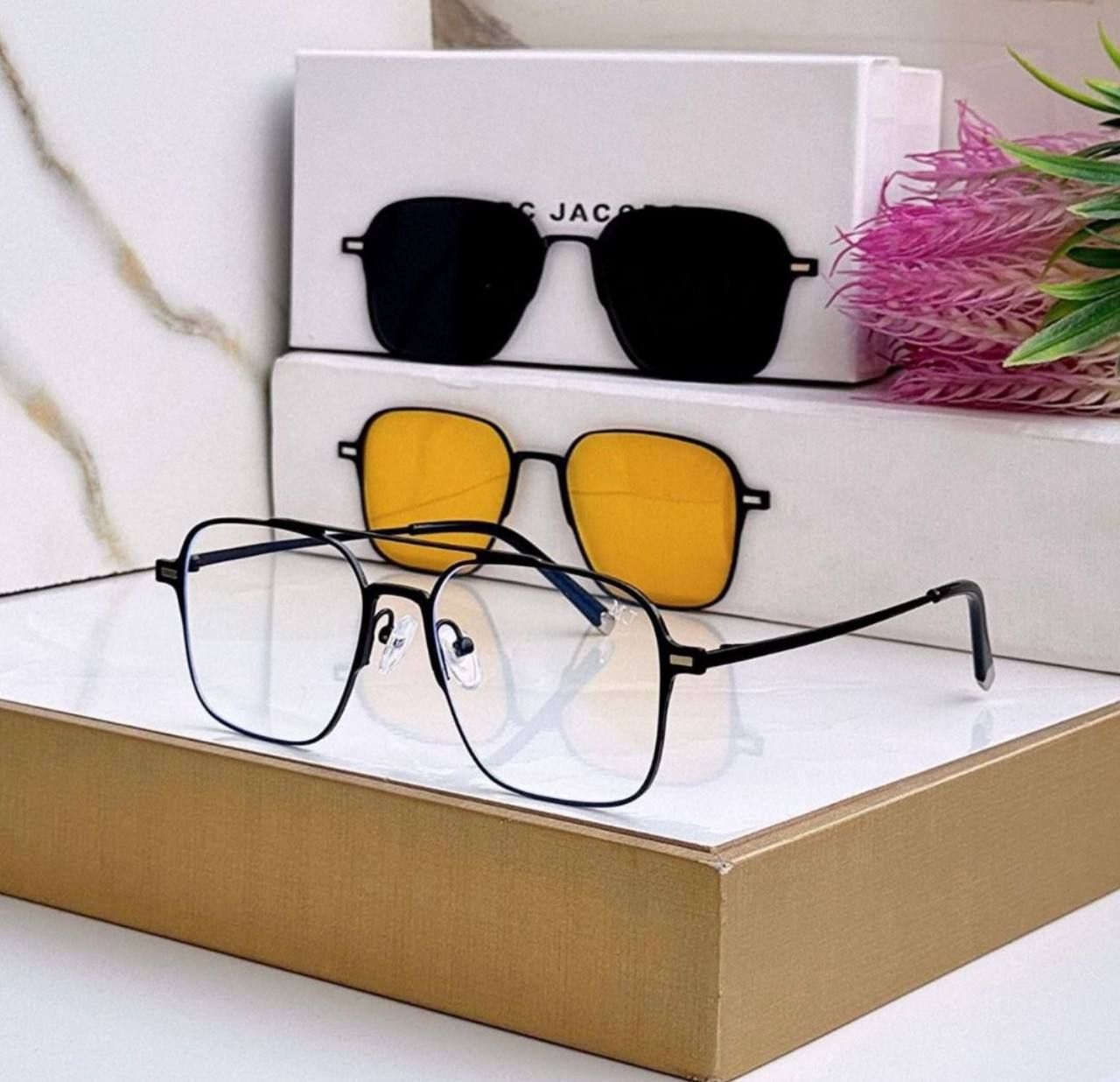 MARC JACOBS Sunglasses