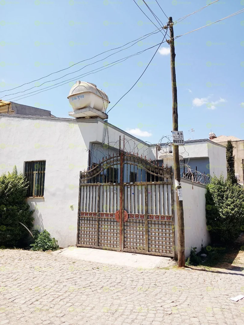 90 ካሬ የሚሸጥ ቪላ ቤት በአያት