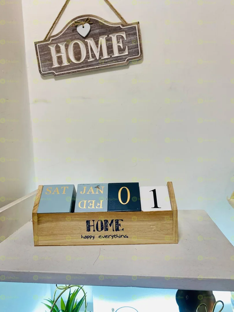 Simple And Cute Desktop Calendar