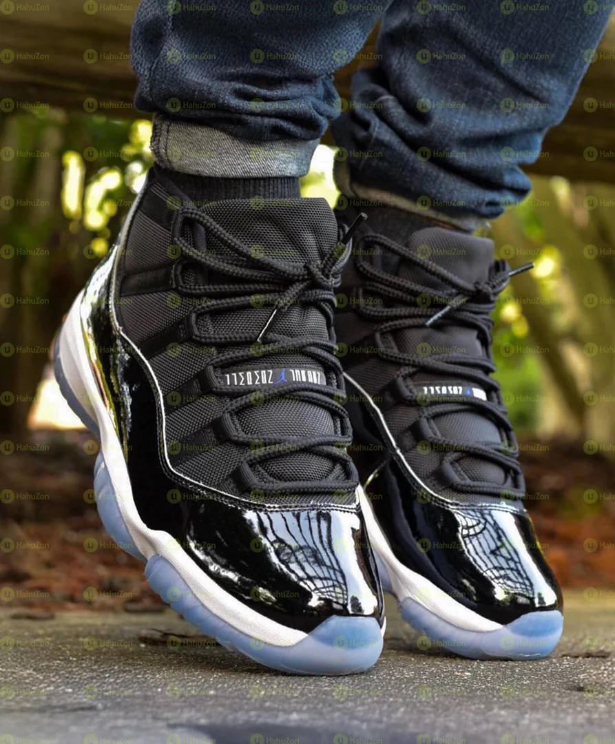 Air Jordan 11 OG Men's Shoes