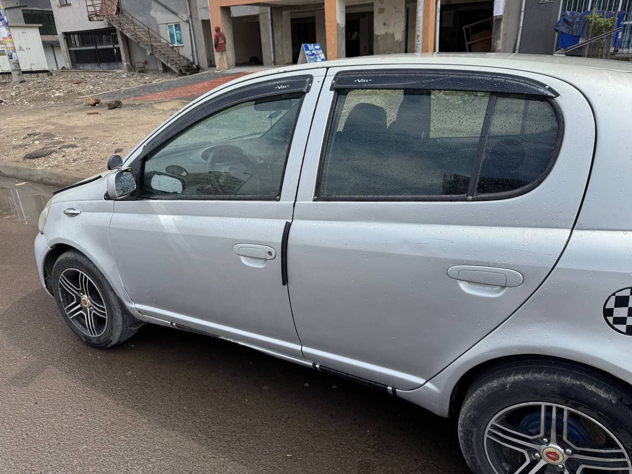 1999 Model-Toyota Vitz