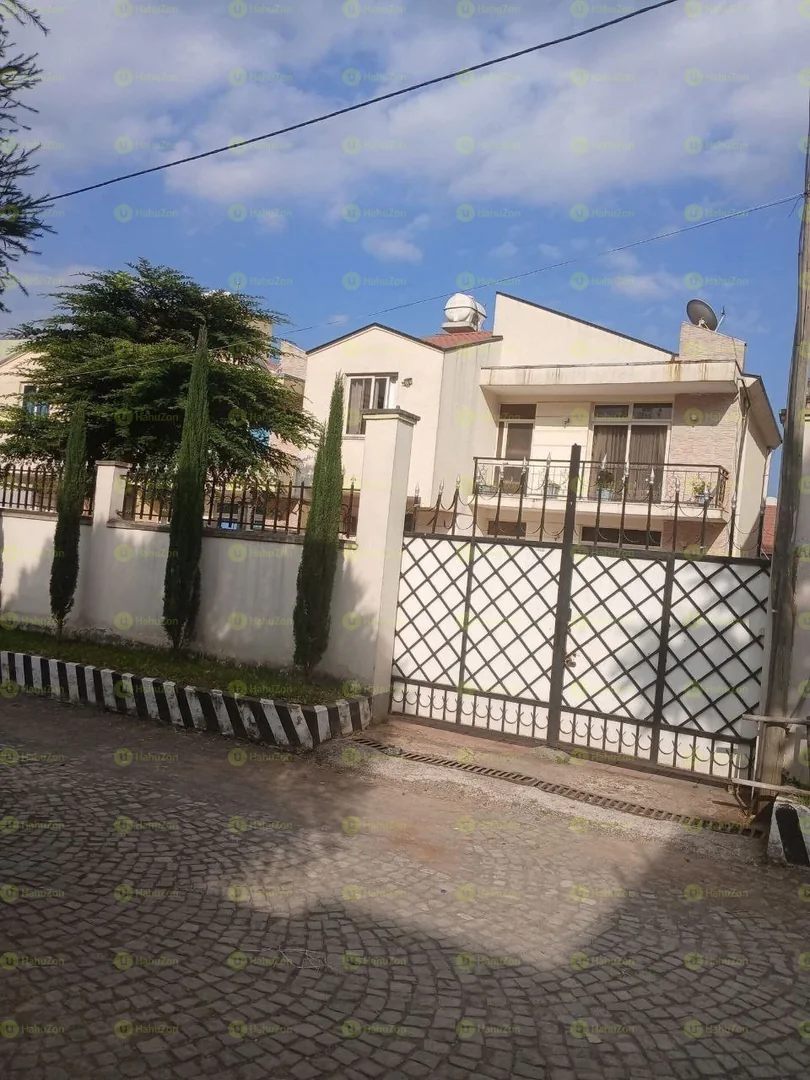 250 ካሬ የሚሸጥ B+G+1 ቤት በአያት