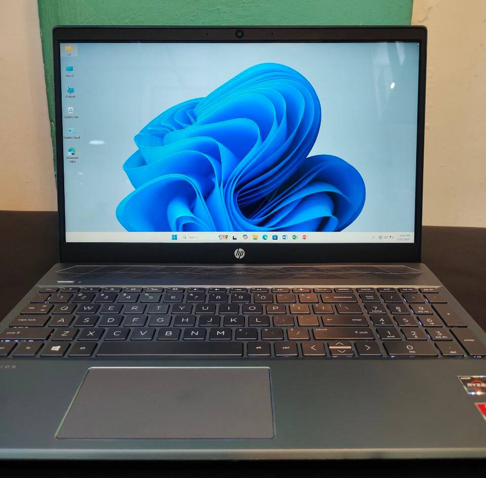 HP Pavilion AMD Rayzen 5 pro 3500U 10th Generation Laptop