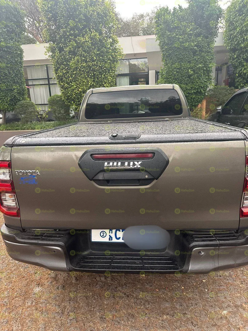 2021 Model-ToyotaInvincible King Cab