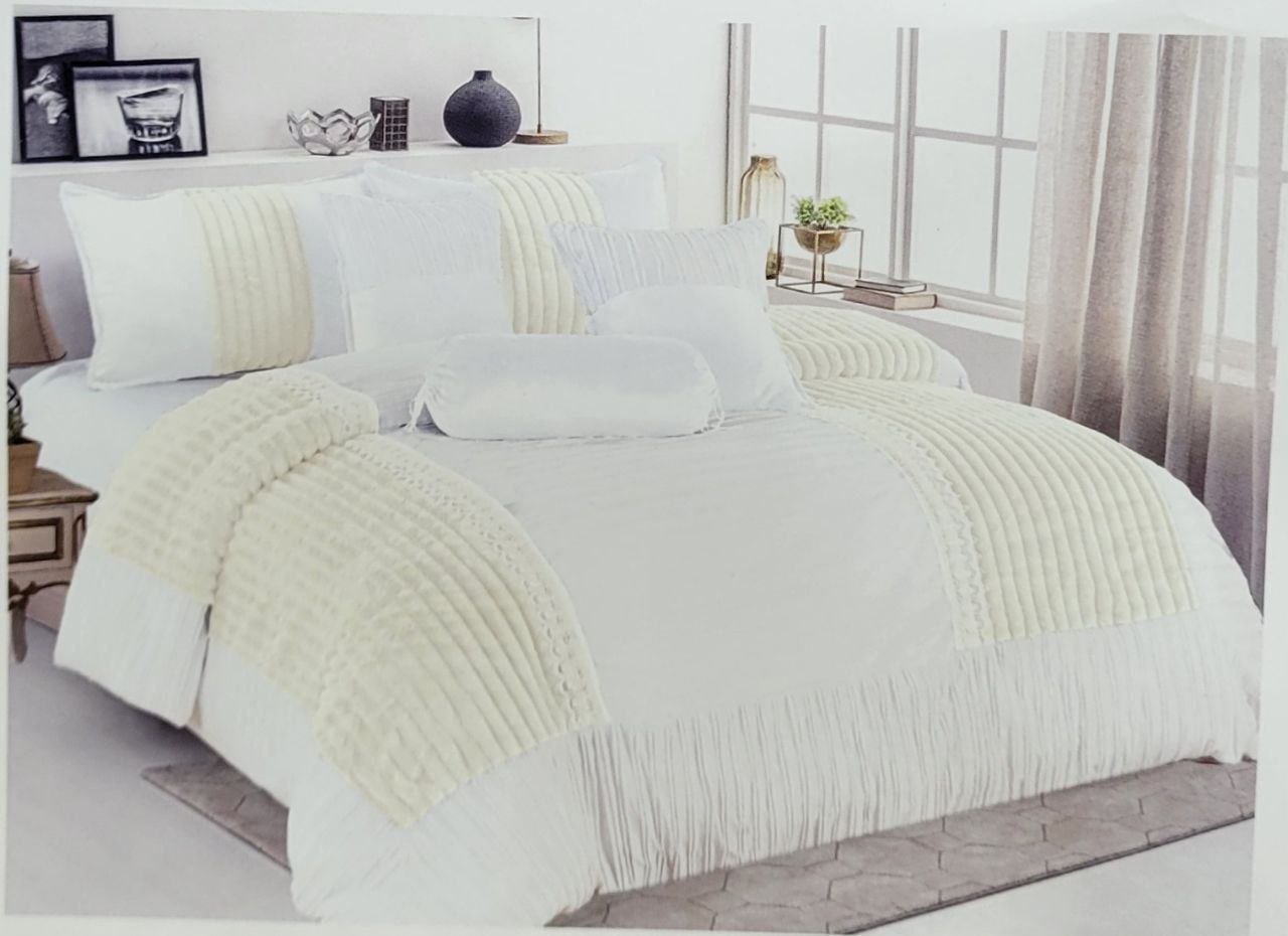 Seven Pcs Comforter Set
