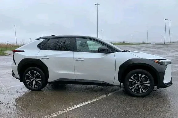 2022 Model-Toyota BZ4X