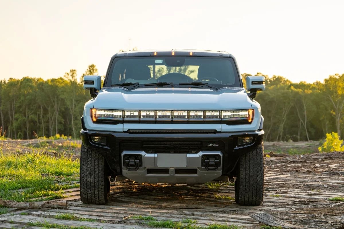 2025 Model-Hummer GMC