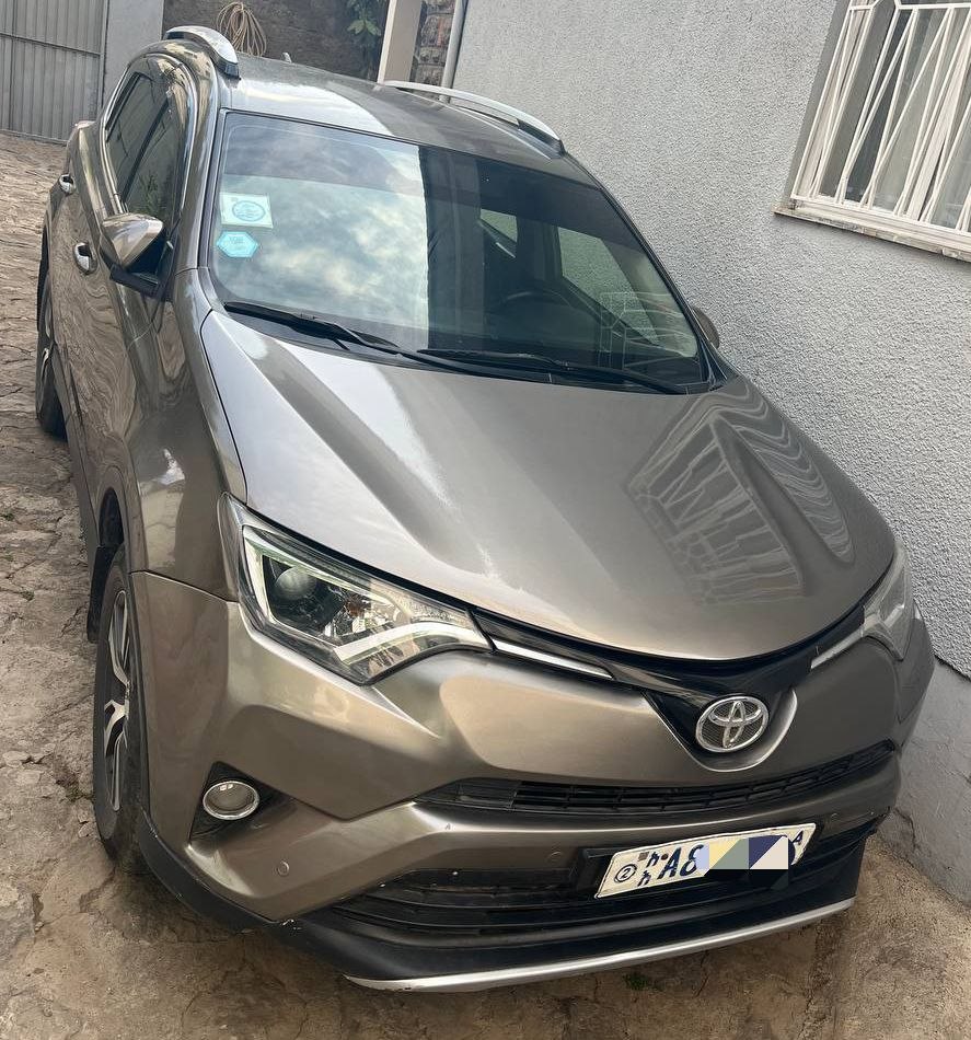 2016 Model-Toyota Rav4